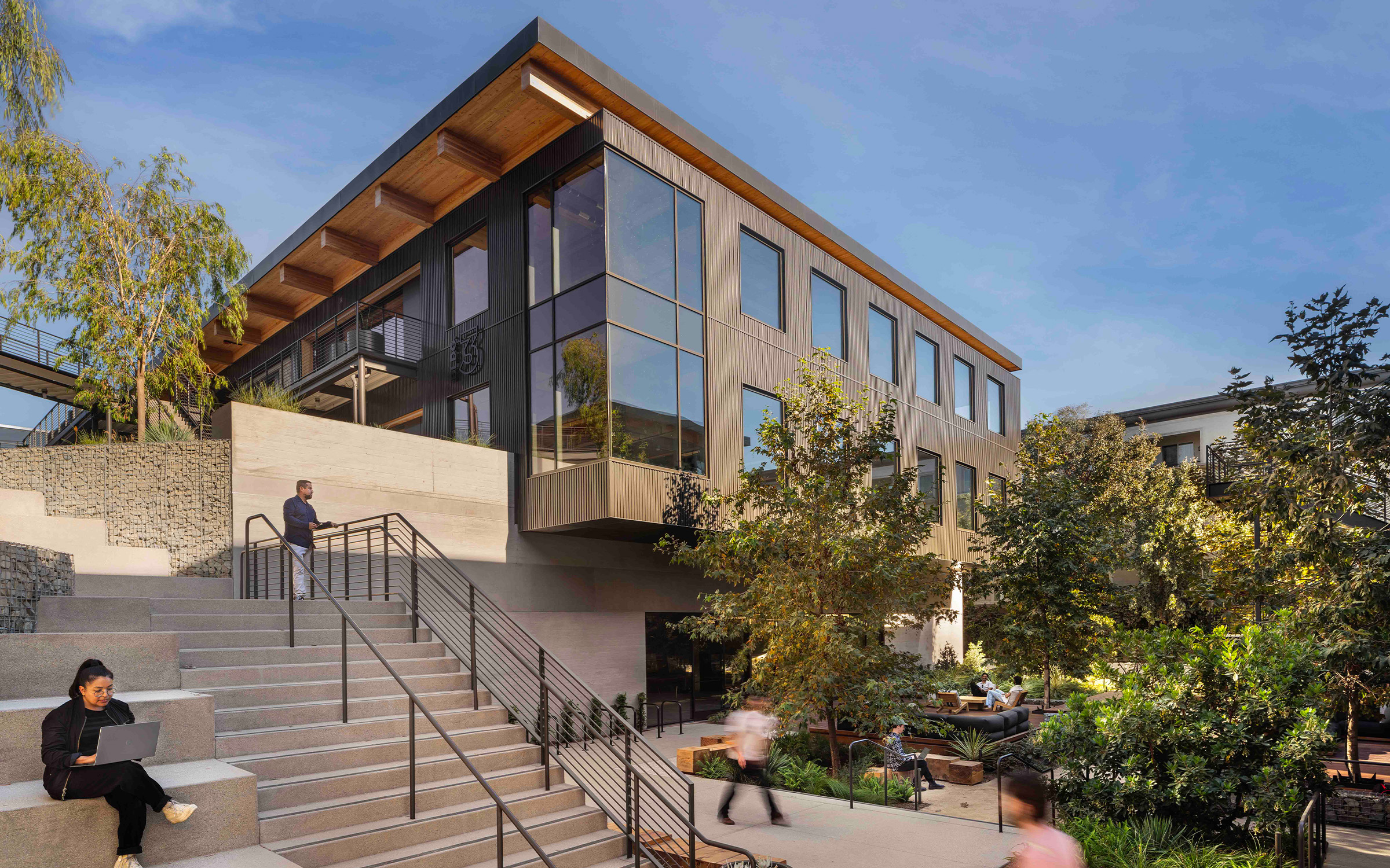 Bradmore - 42xxmdr (1) - Resized